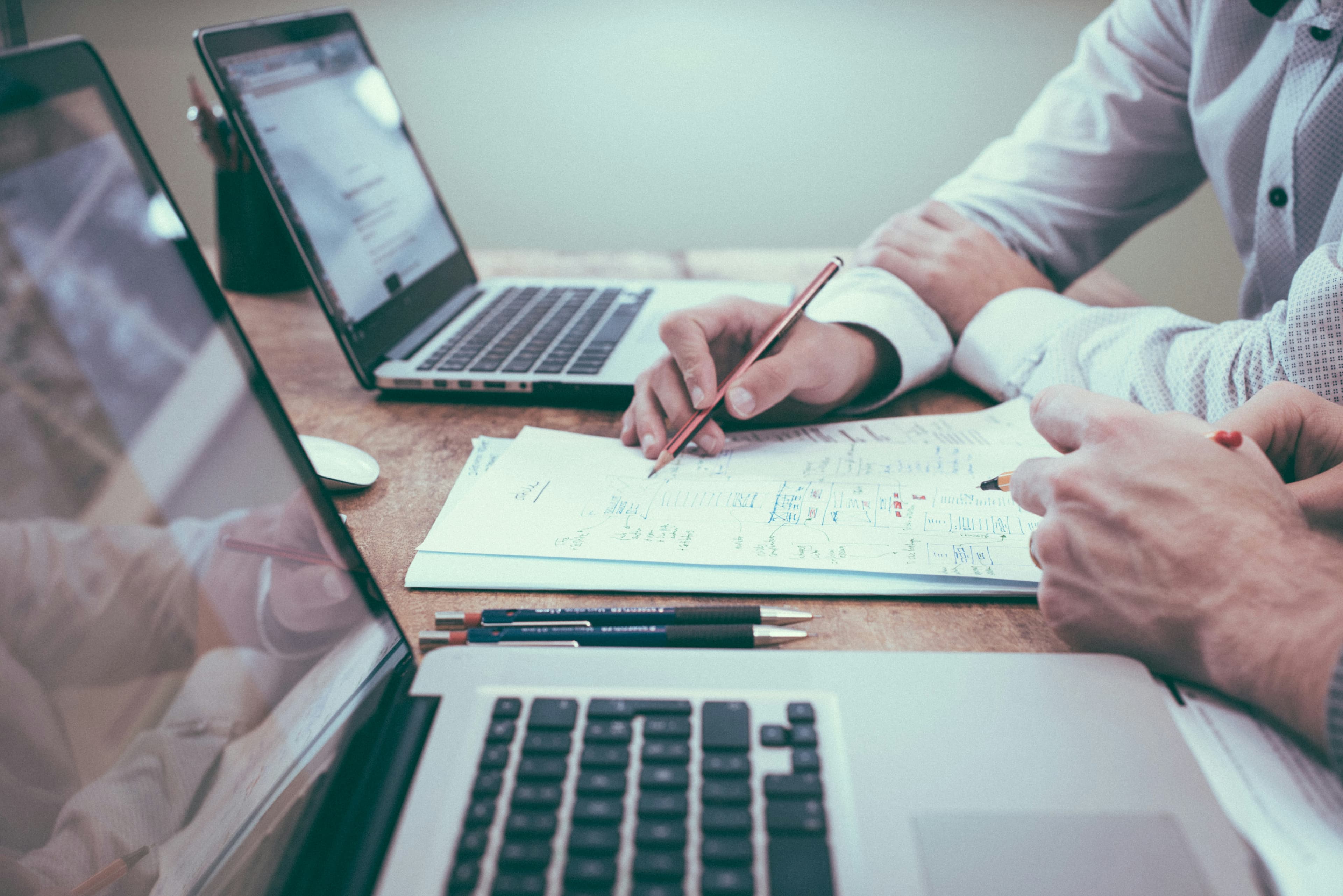 Professional team planning technology solutions (desktop)